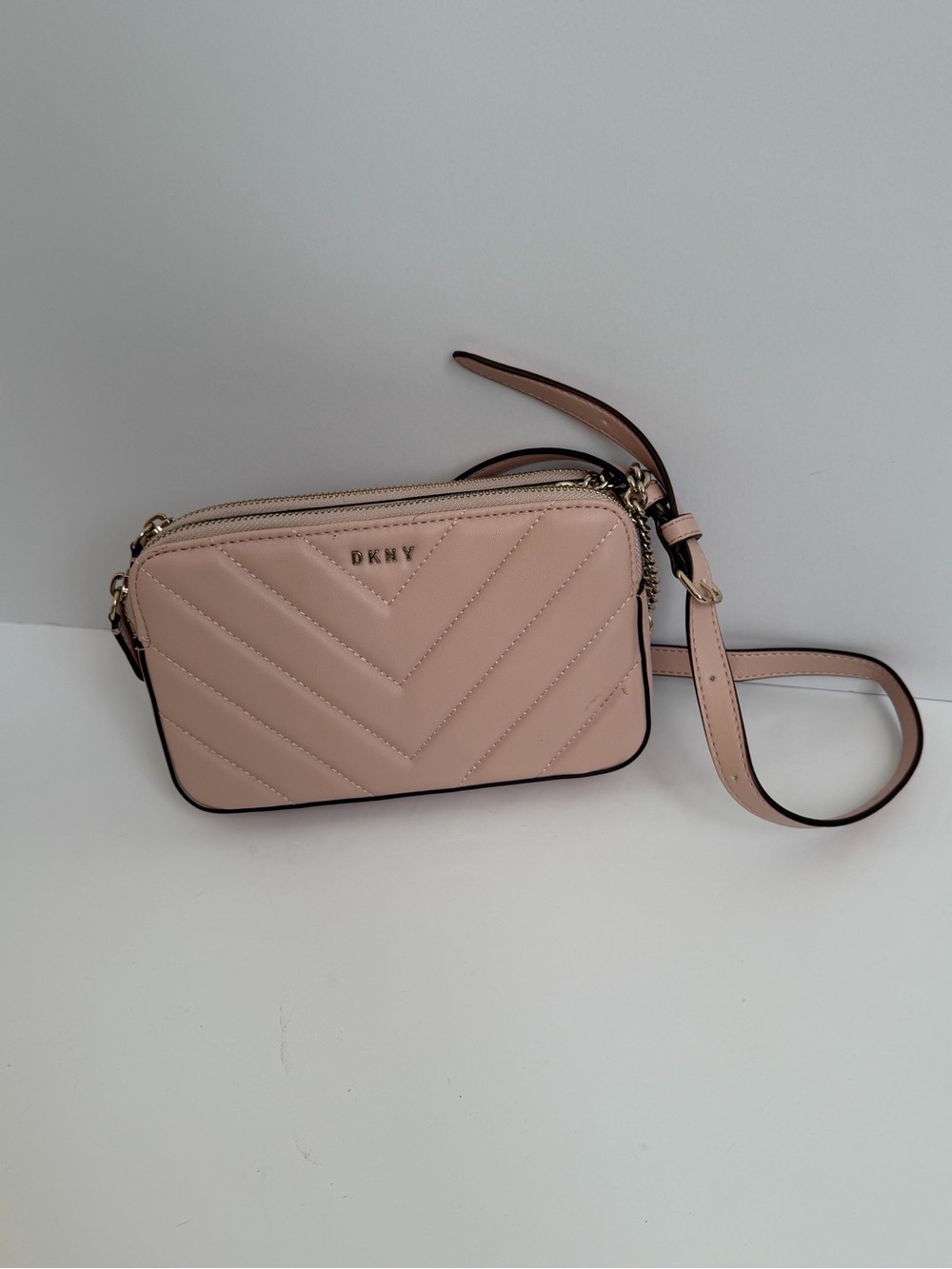 ✨ DKNY Quilted Leather Dual Zip Crossbody Bag